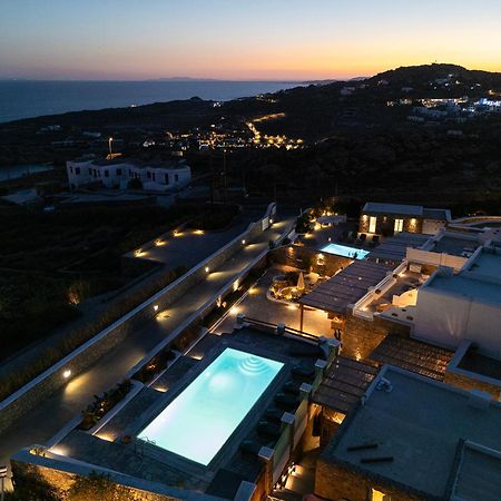 Mando Pool Villas W Sea Views - Five Bedrooms Super Paradise Beach  Exterior photo