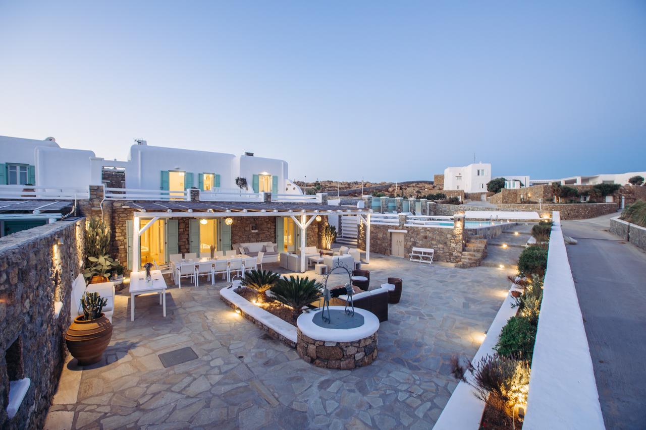 Mando Pool Villas W Sea Views - Five Bedrooms Super Paradise Beach  Exterior photo